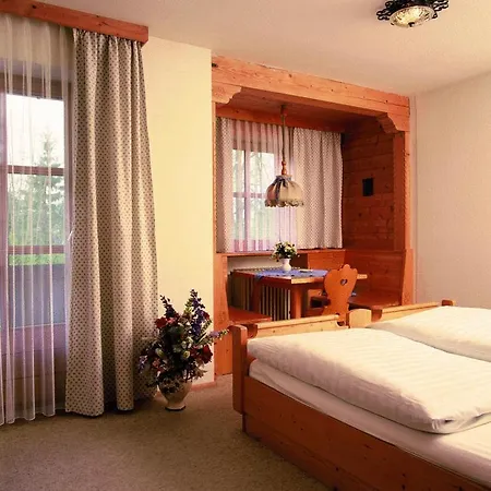 Posthotel Konukevi 3*